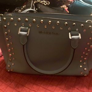 Blue Michael Kors bag that comes with crossbody strap. In great shape!